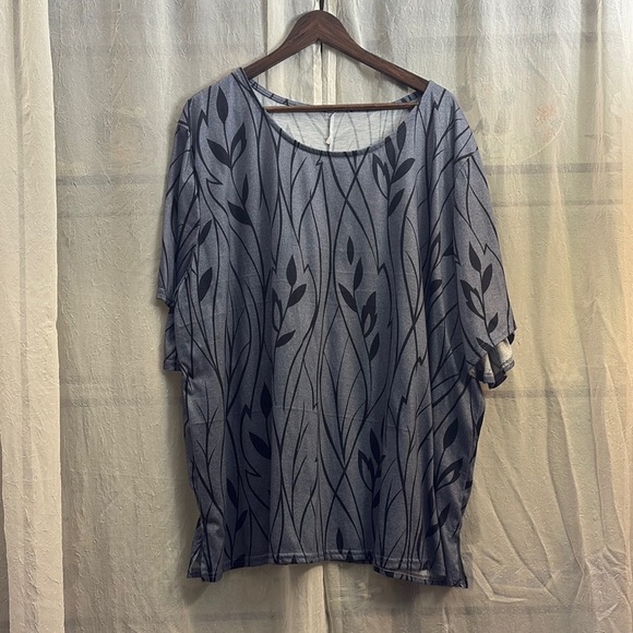 temu Tops - Black and Gray Relaxed Boxy Tunic​